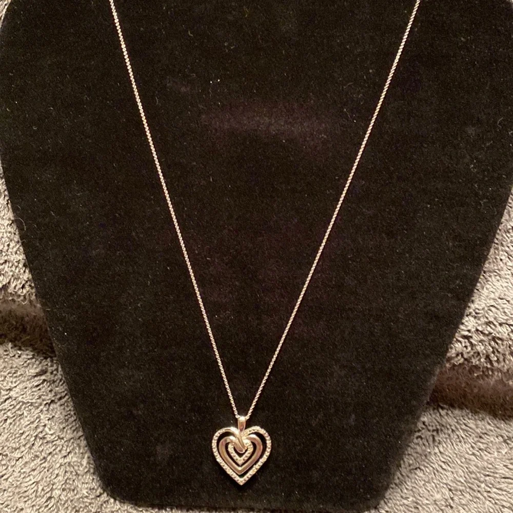 Open work Hearts 1/10 KT SS Necklace - Picture 5 of 9